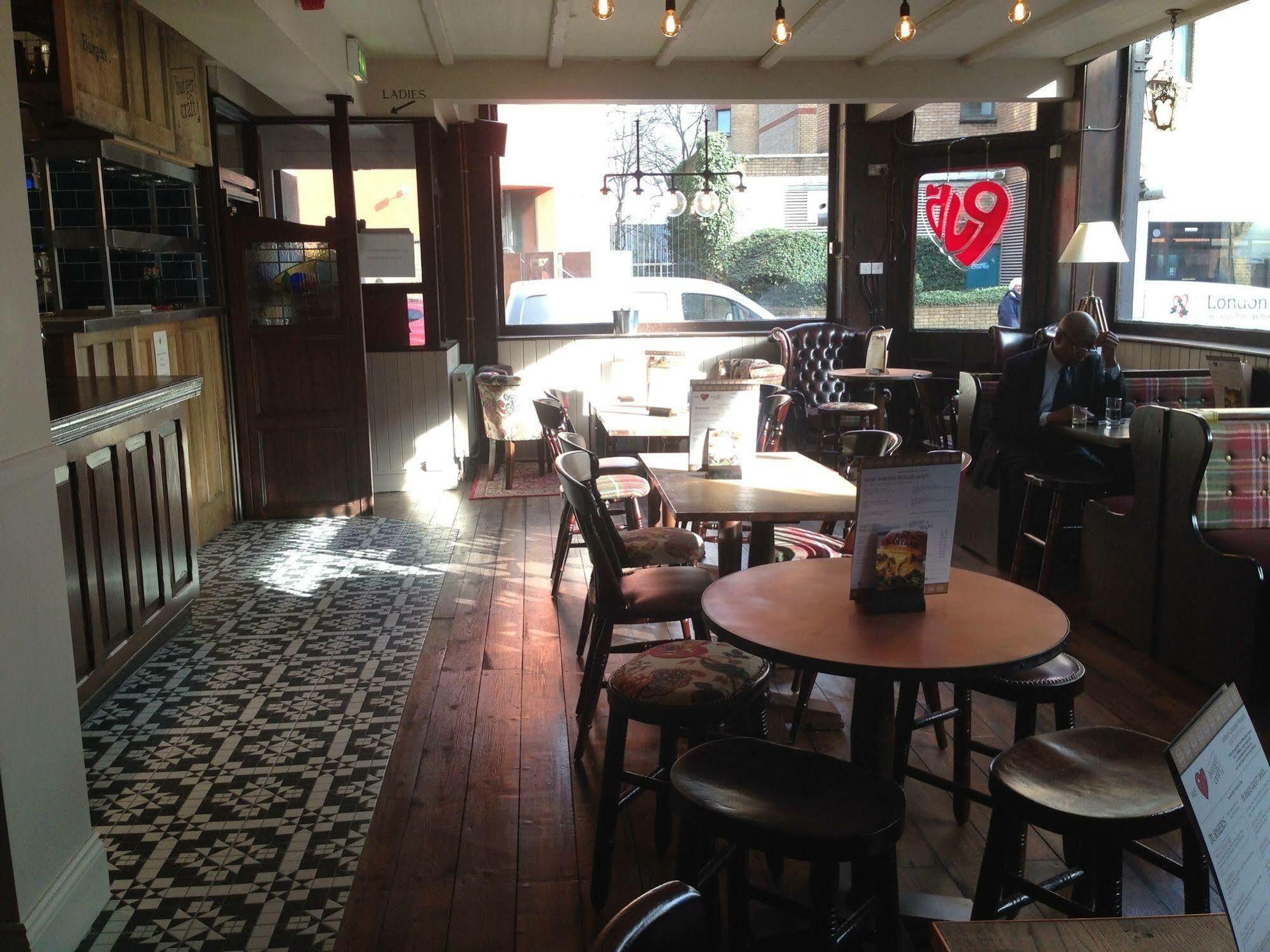 Publove @ The Exmouth Arms, Euston Лондон Экстерьер фото